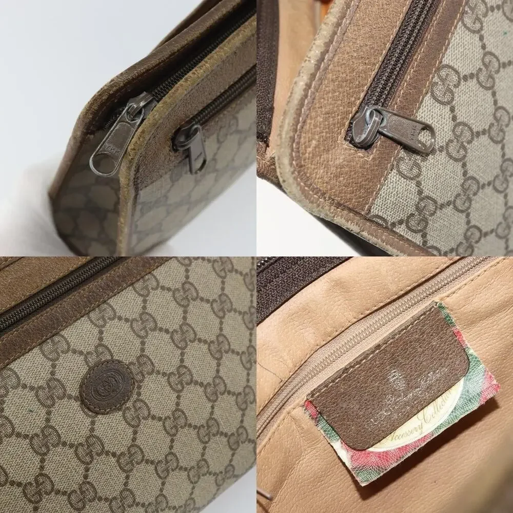 Gucci GG Supreme Clutch Bag Beige